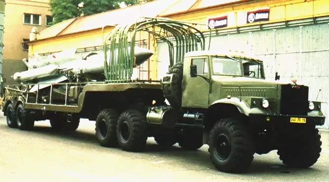 МАЗ-938